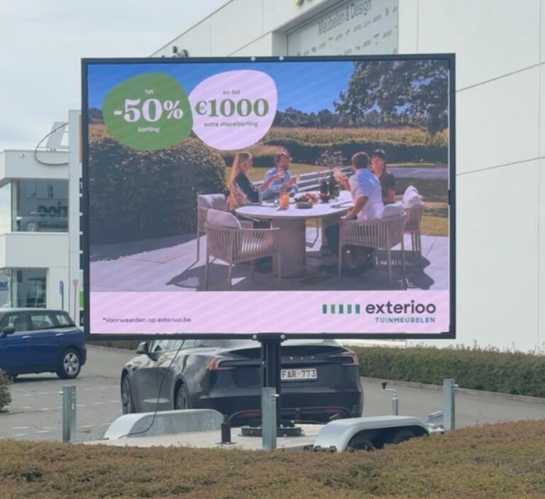 GoLed - remorque écran LED pour le showroom Exterioo Tuinmeubelen